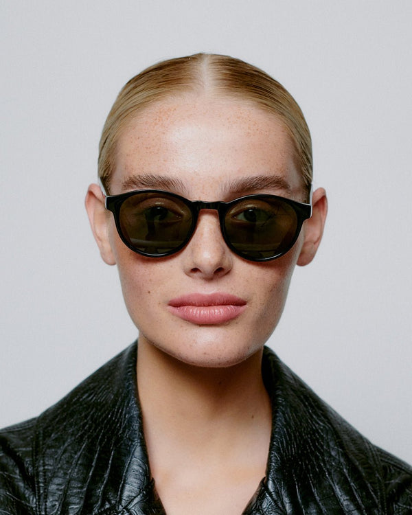Marvin / Black & Graphite Green Lens - Shade Files